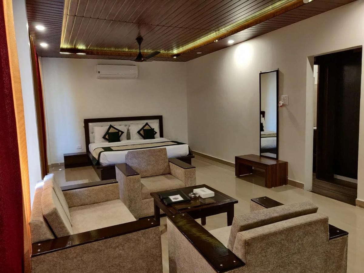 Skywood Resort Shoghi Shogi Buitenkant foto