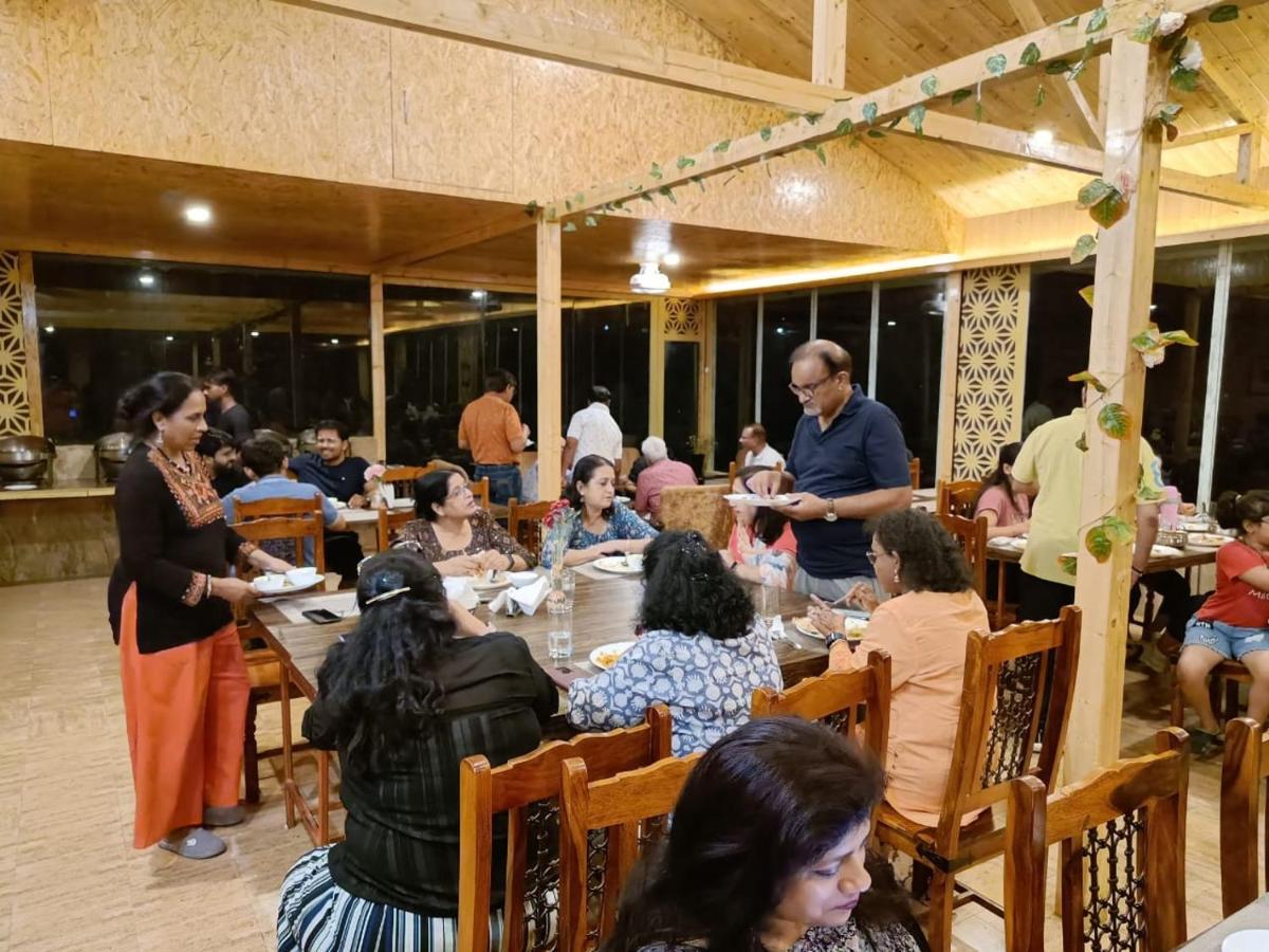 Skywood Resort Shoghi Shogi Buitenkant foto