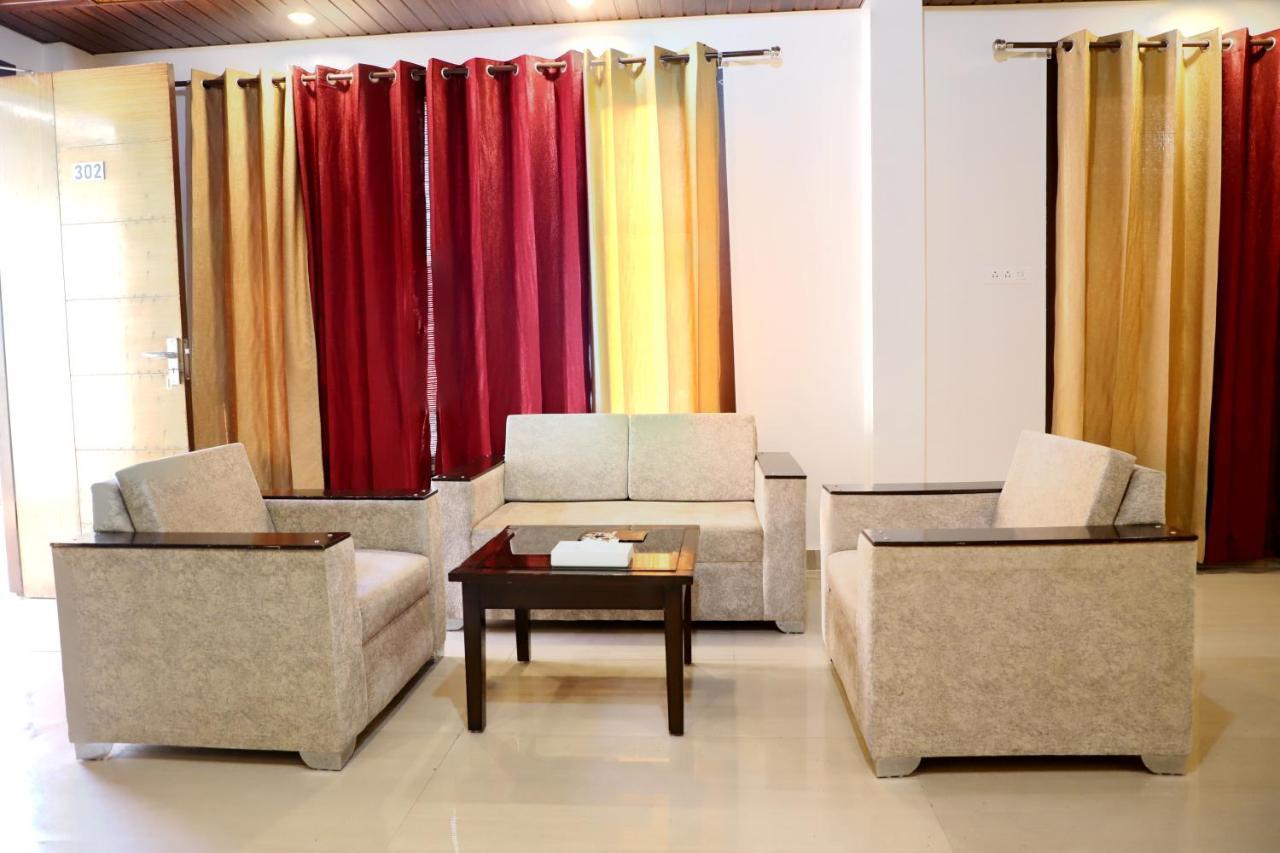 Skywood Resort Shoghi Shogi Buitenkant foto