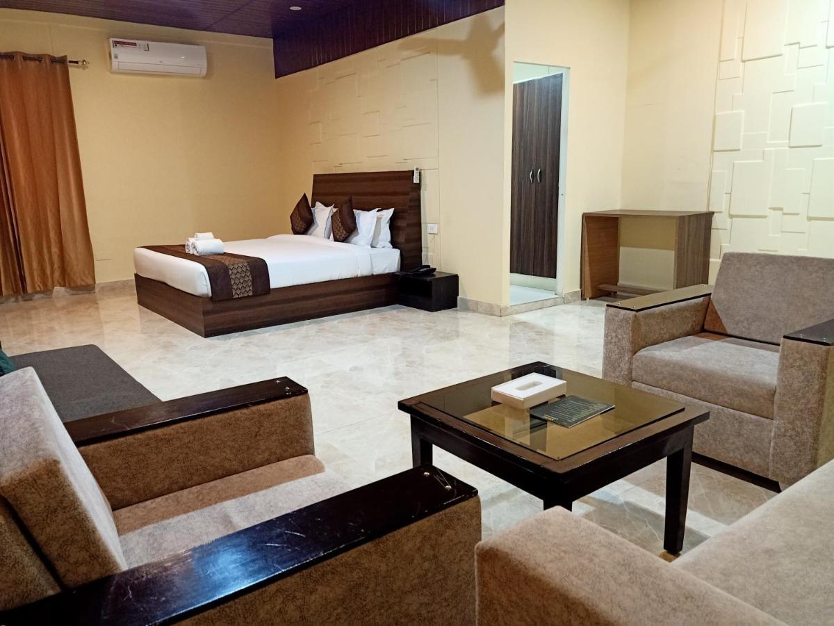 Skywood Resort Shoghi Shogi Buitenkant foto