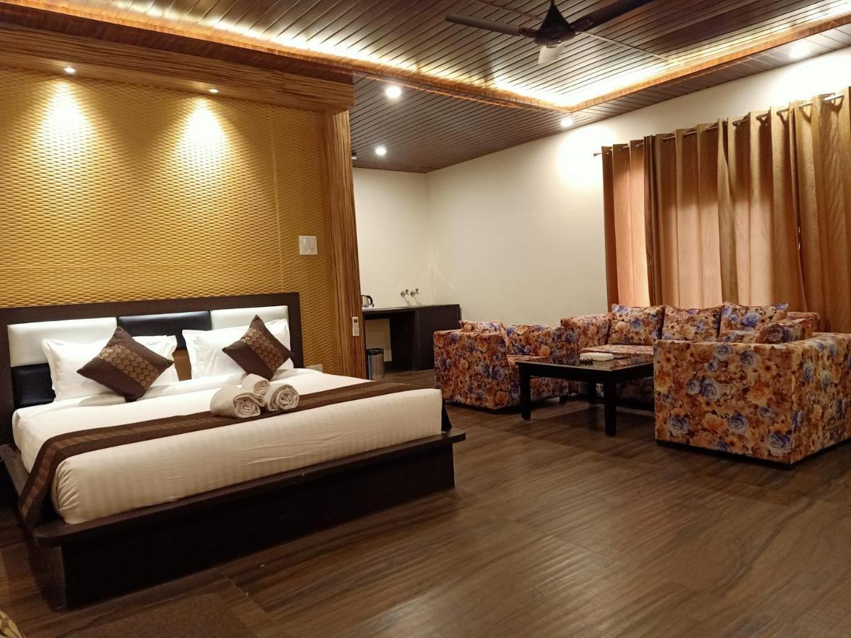 Skywood Resort Shoghi Shogi Buitenkant foto